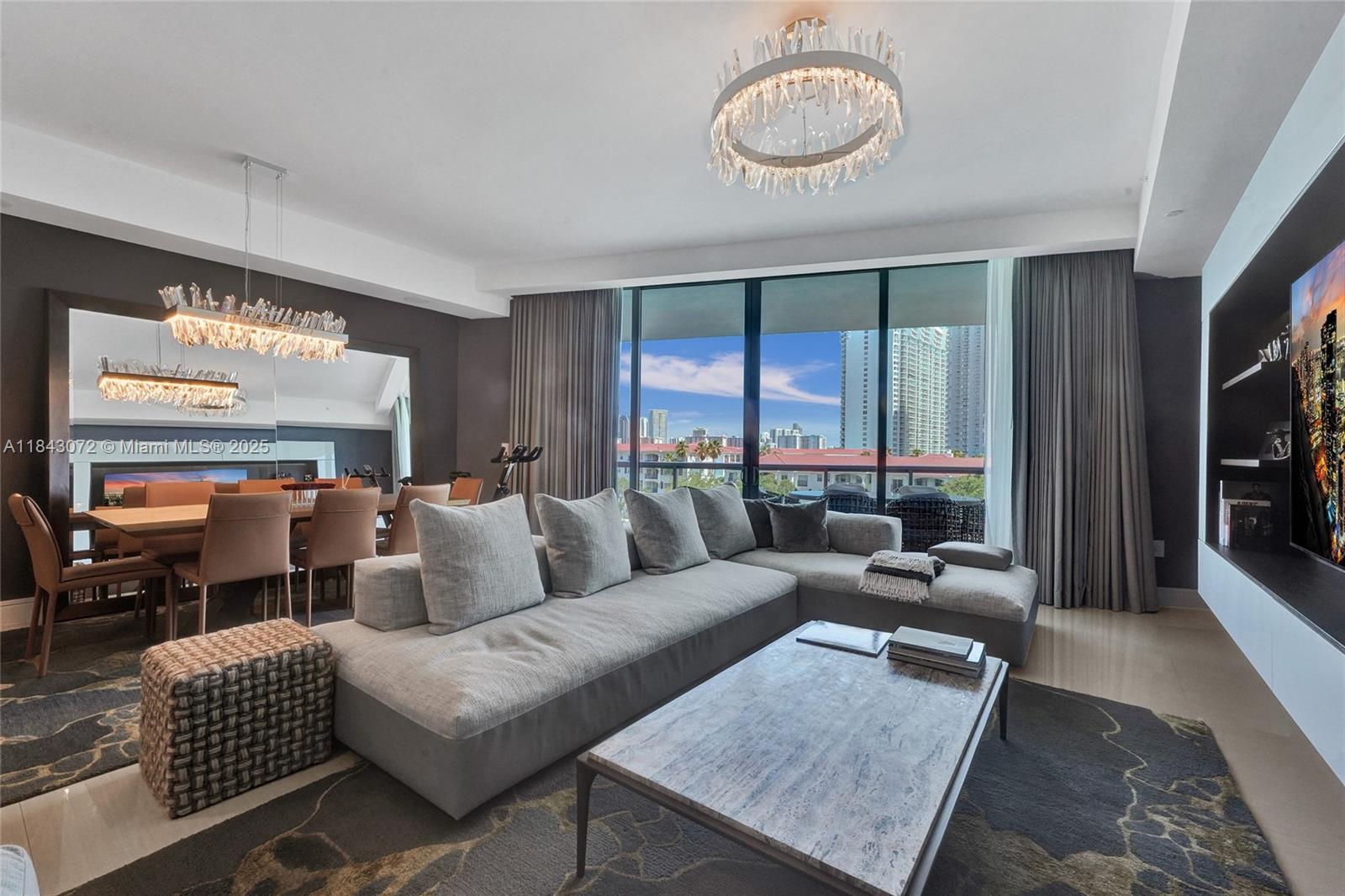 3250 NE 188th St 402, Aventura, FL, 33180/$1,610,000 2 3250 NE 188th St 402