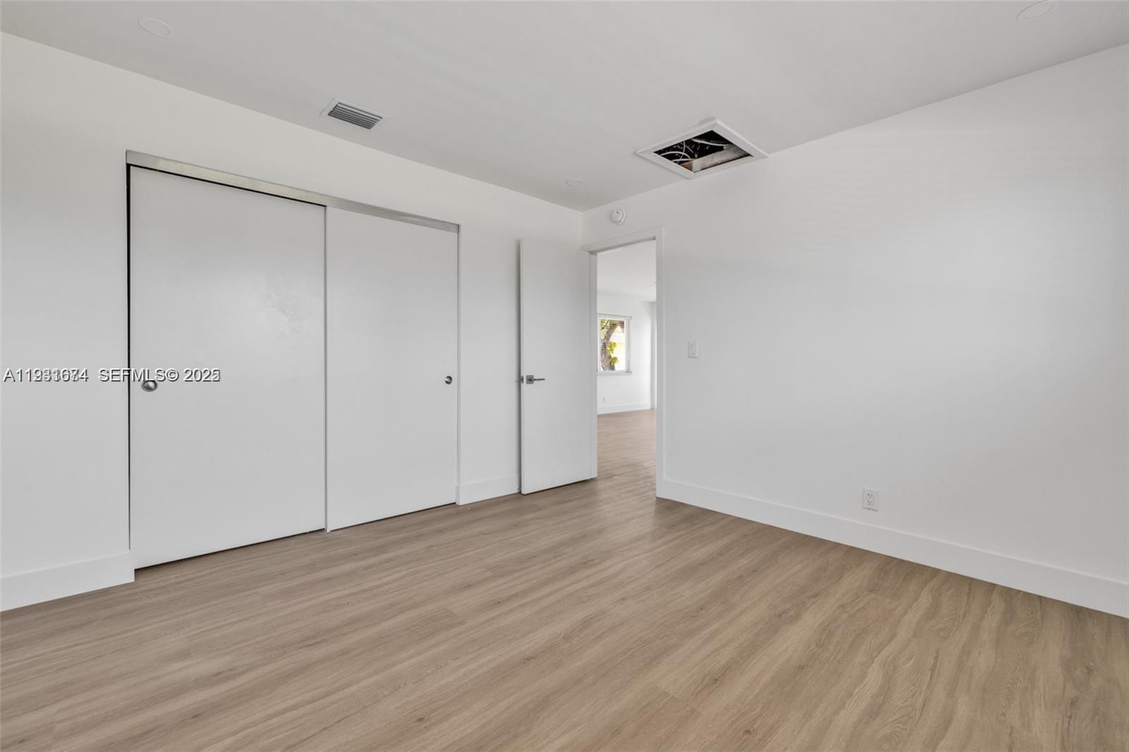 HALLANDALE PARK NO 3 - Residential Lease