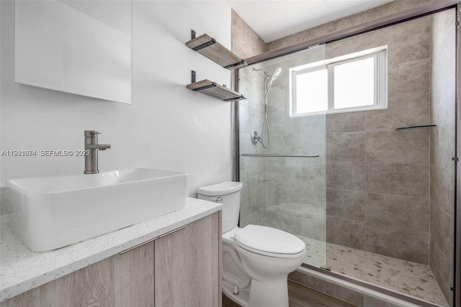 HALLANDALE PARK NO 3 - Residential Lease