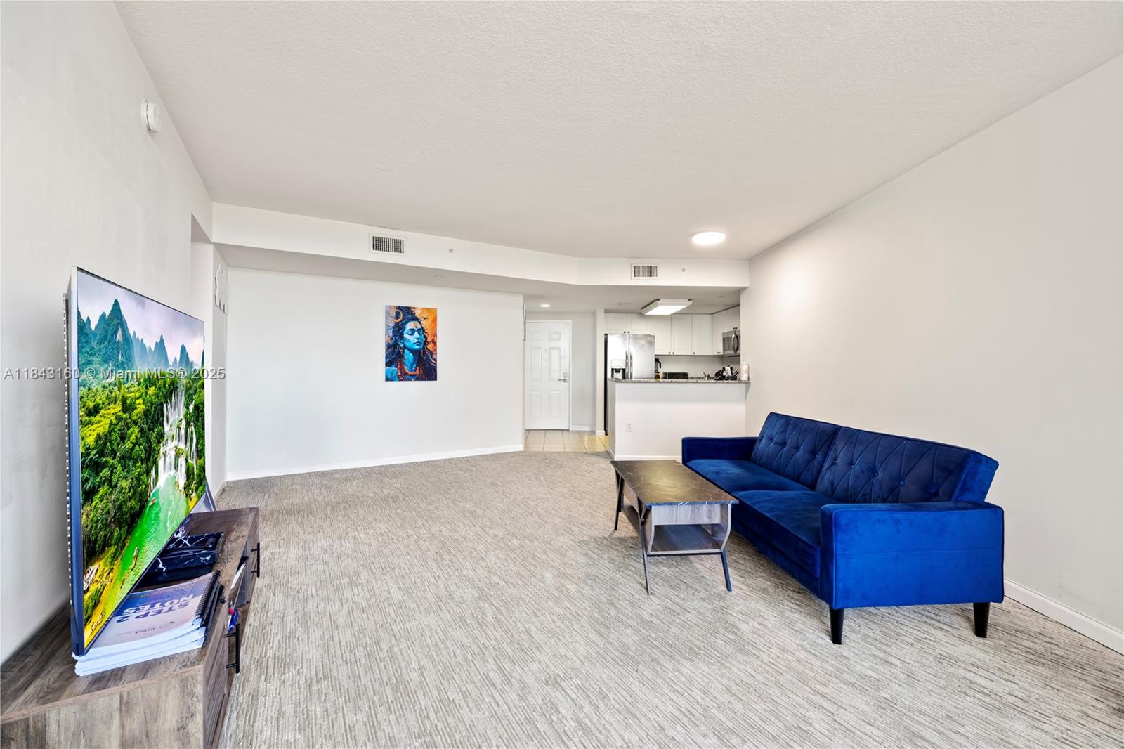 19501 W Country Club Dr 2106, Aventura, FL, 33180/$359,900 3 19501 W Country Club Dr 2106