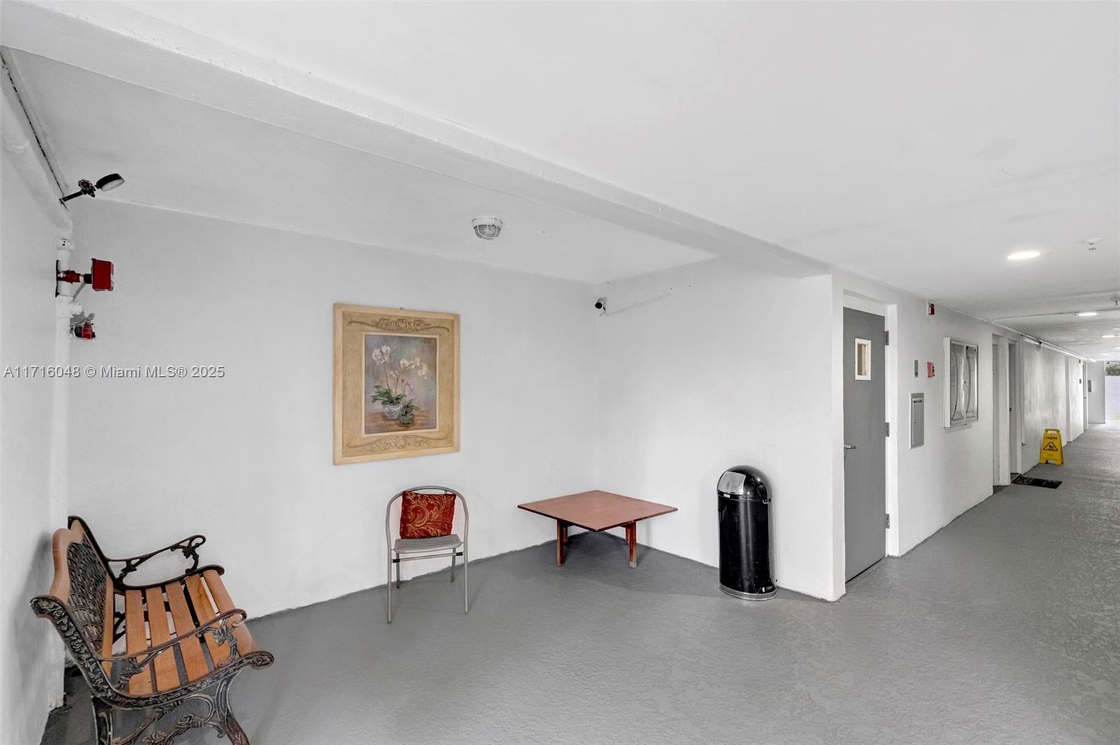 2920 SW 28th Ter 407