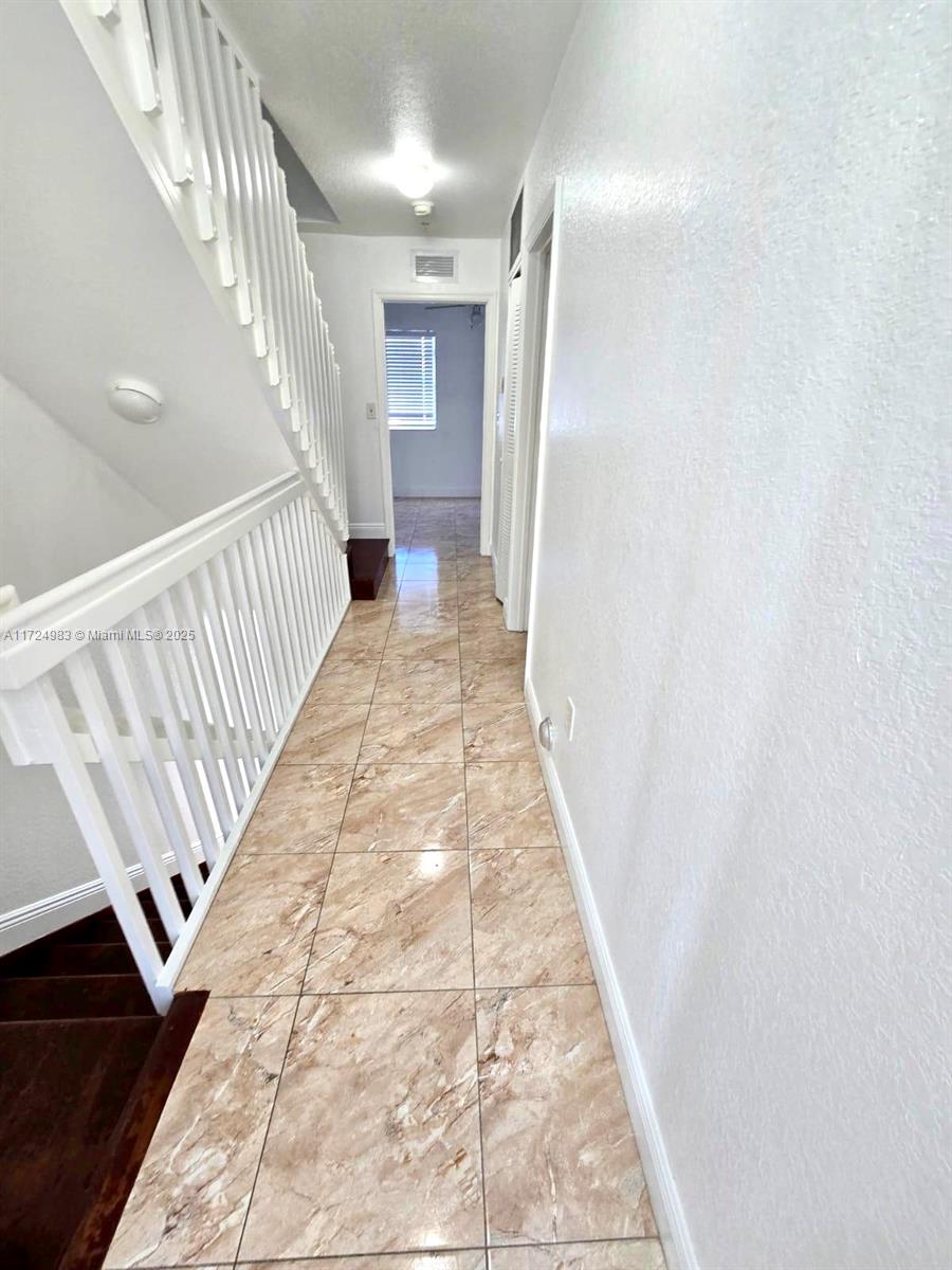 AQUA VISTA TOWNHOMES COND - Residential