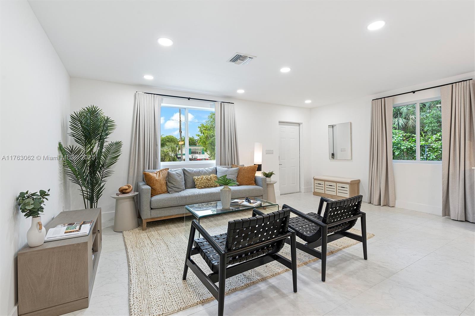 Rental Property at 1212 Nw 6th Ct A, Fort Lauderdale, Broward County, Florida - Bedrooms: 4 
Bathrooms: 3  - $4,200 MO.
