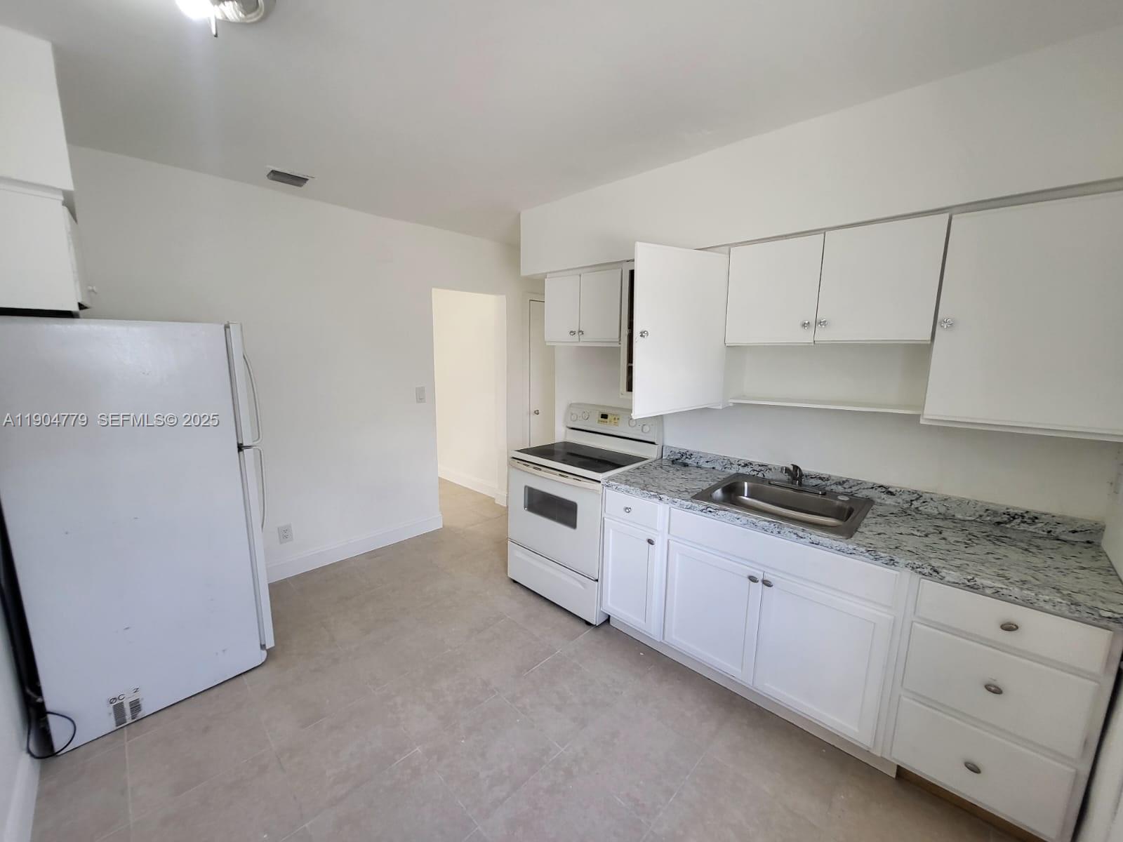 640 - 642 NW 77th St