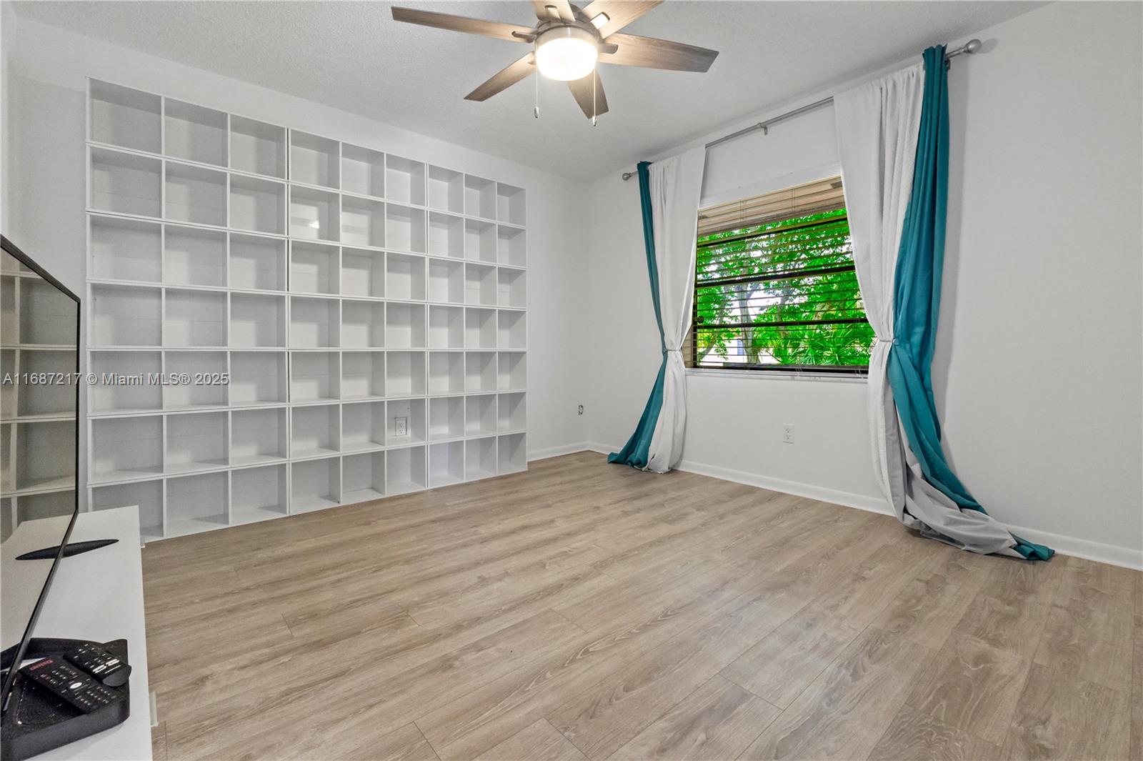 VISTAS OF BOCA LAGO CONDO - Residential