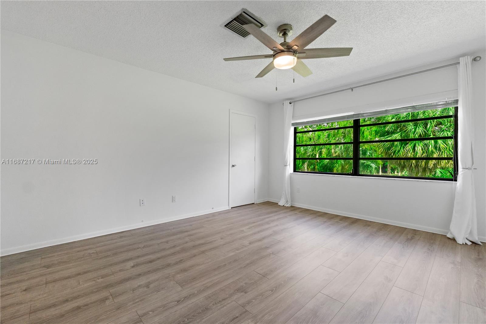 VISTAS OF BOCA LAGO CONDO - Residential