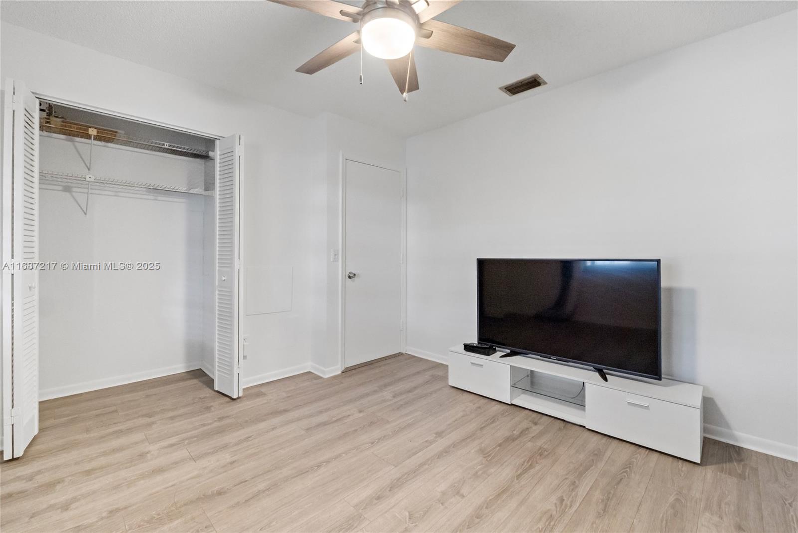 VISTAS OF BOCA LAGO CONDO - Residential