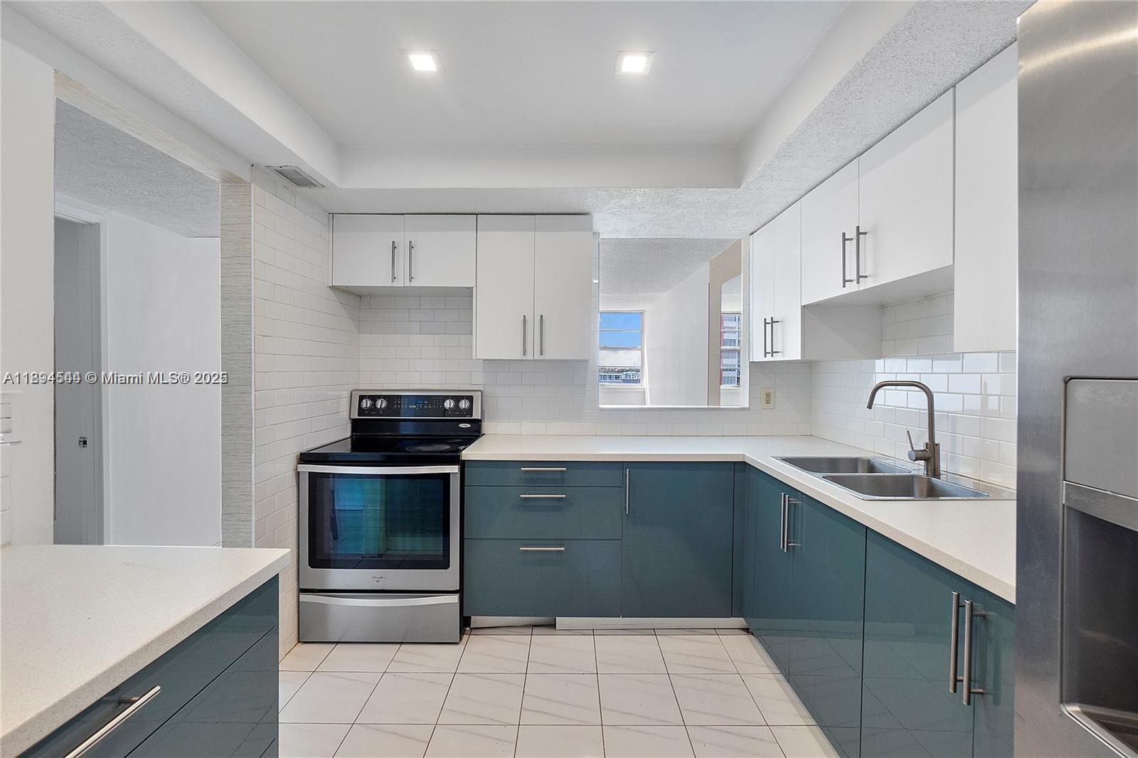 BUCKLEY TOWERS CONDO - EA - Residential Lease