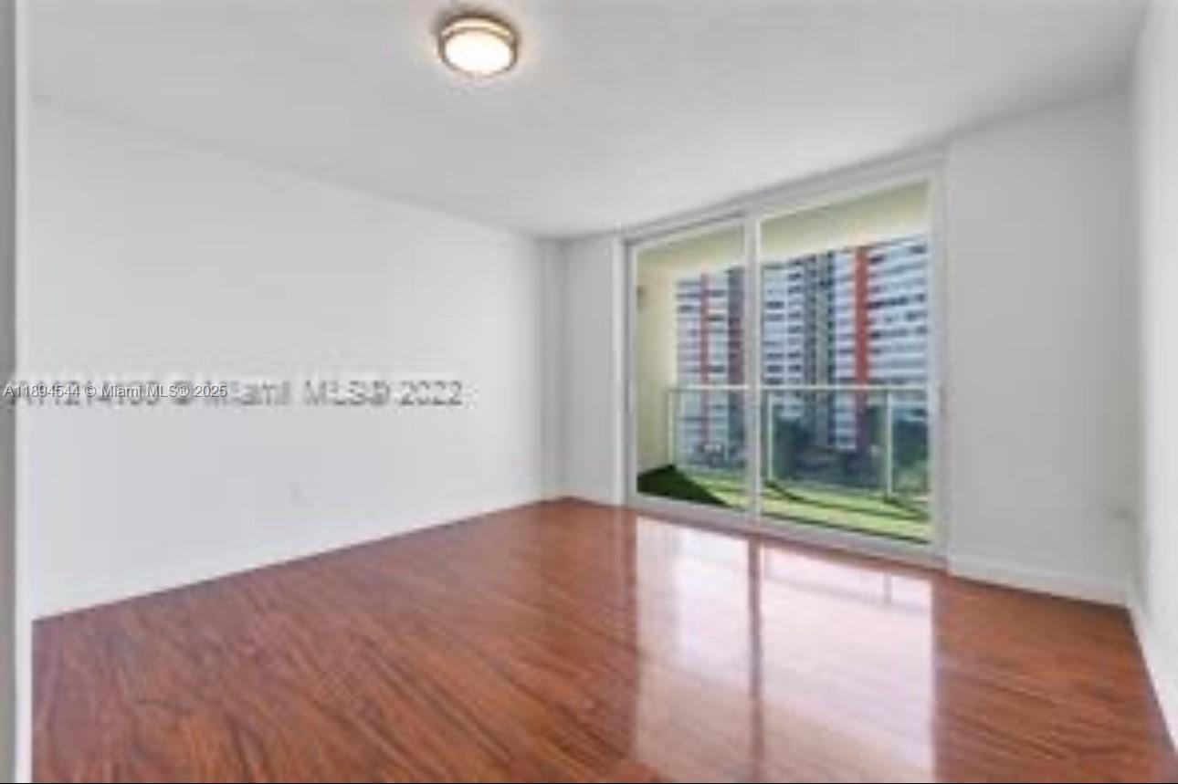 BUCKLEY TOWERS CONDO - EA - Residential Lease