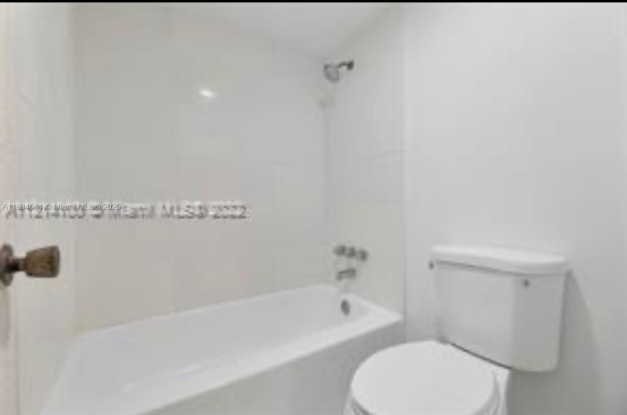 BUCKLEY TOWERS CONDO - EA - Residential Lease