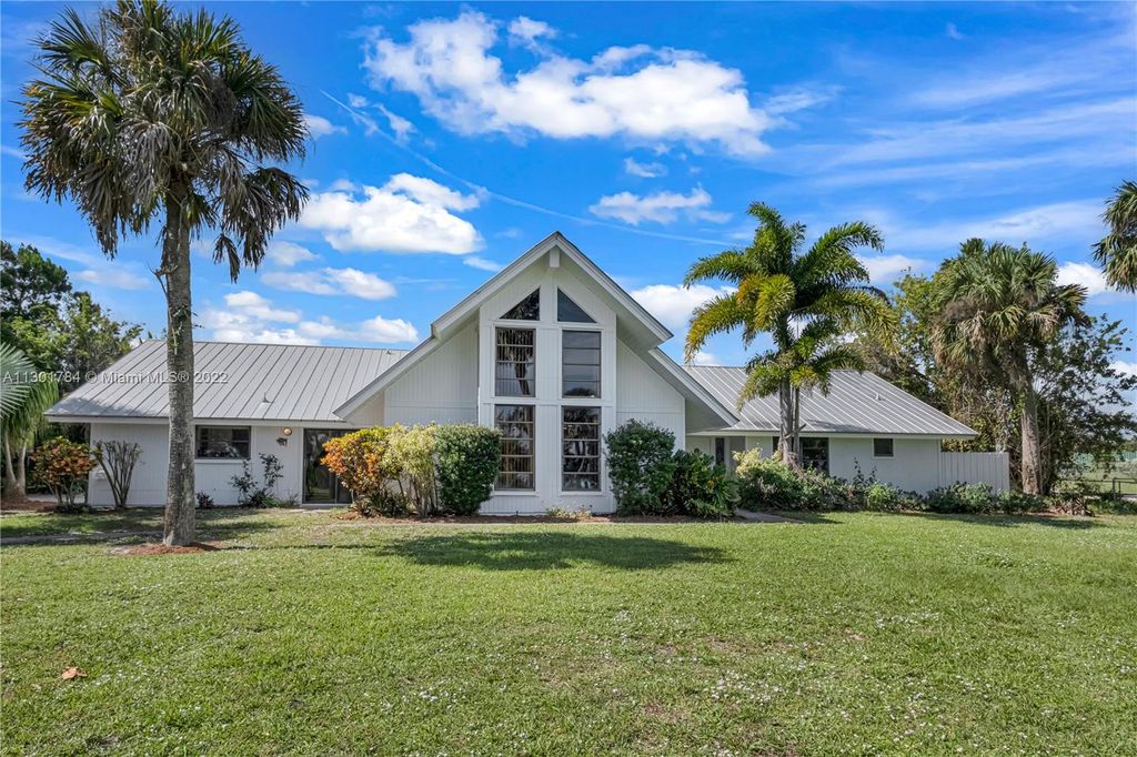 Photo of 8405 S Indian River Dr, Fort Pierce, FL 34982 (MLS # A11301784)