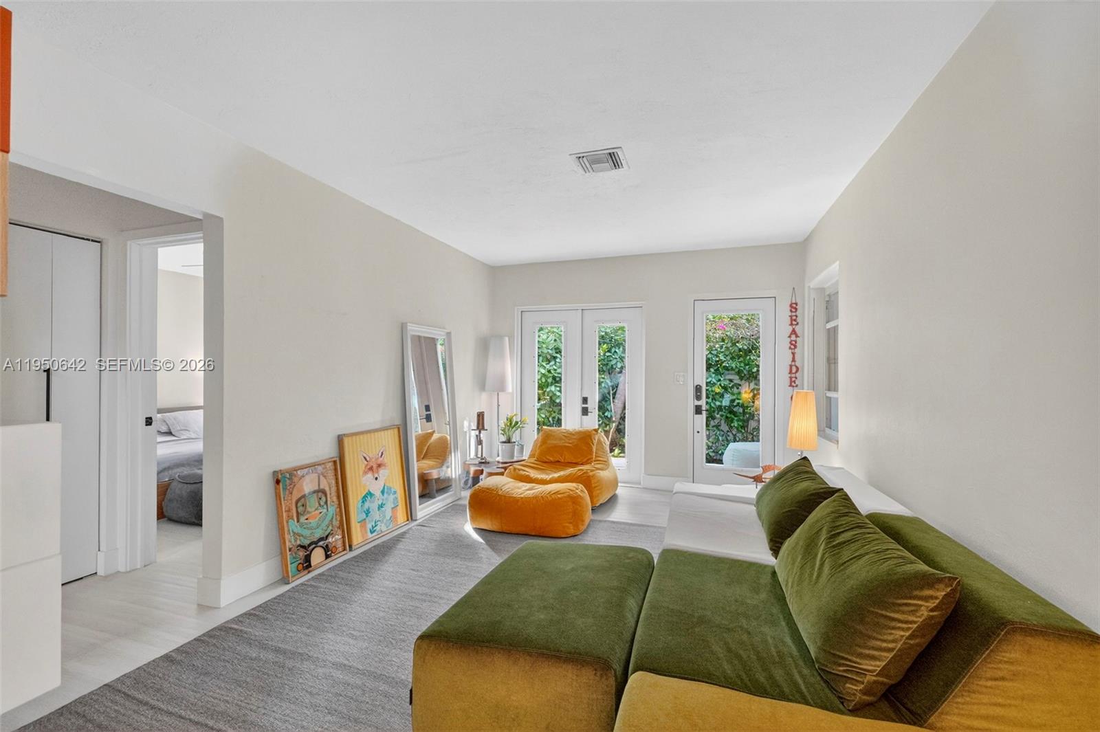 LAS OLAS BY THE SEA EXT - Residential