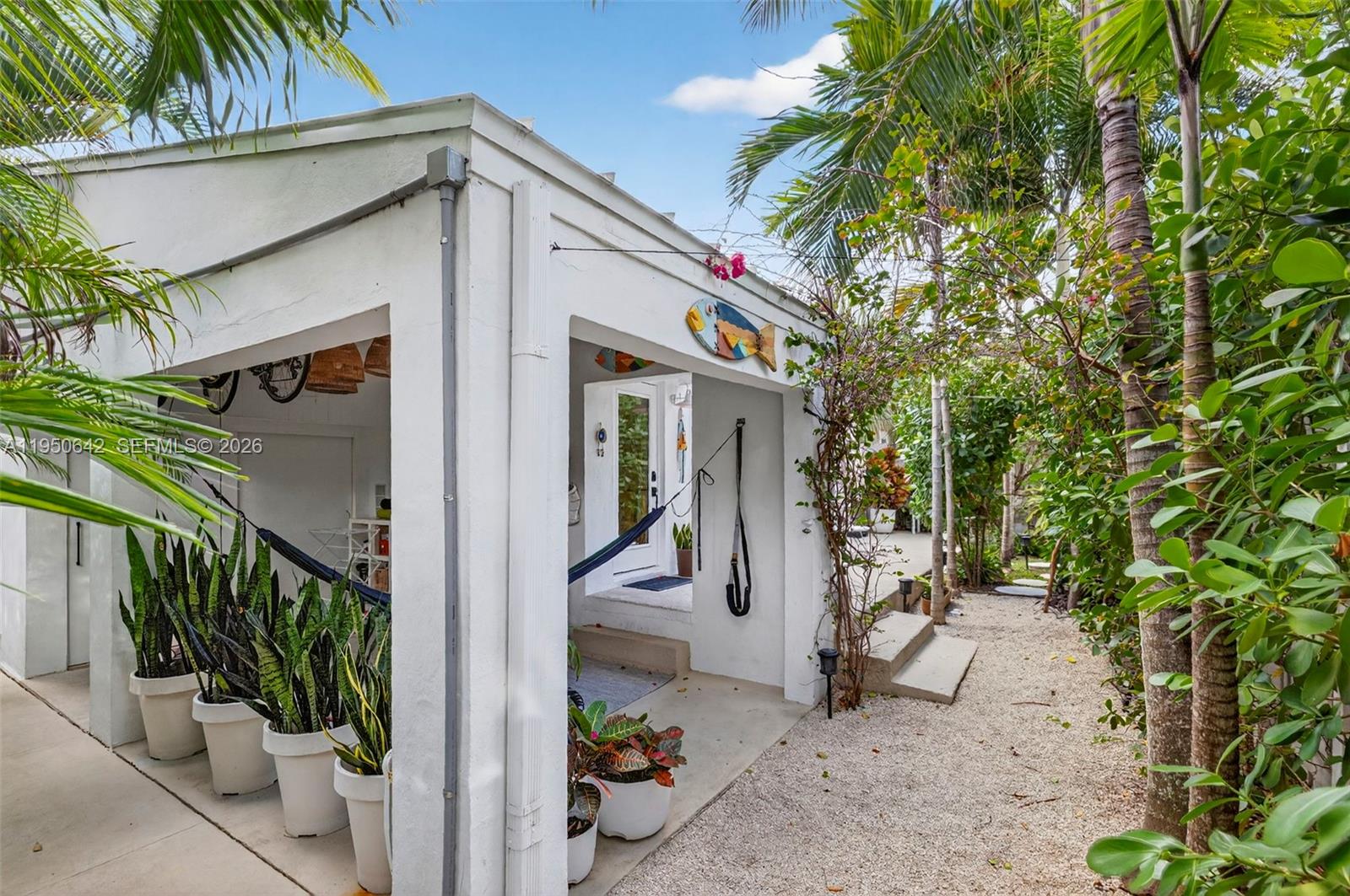 LAS OLAS BY THE SEA EXT - Residential