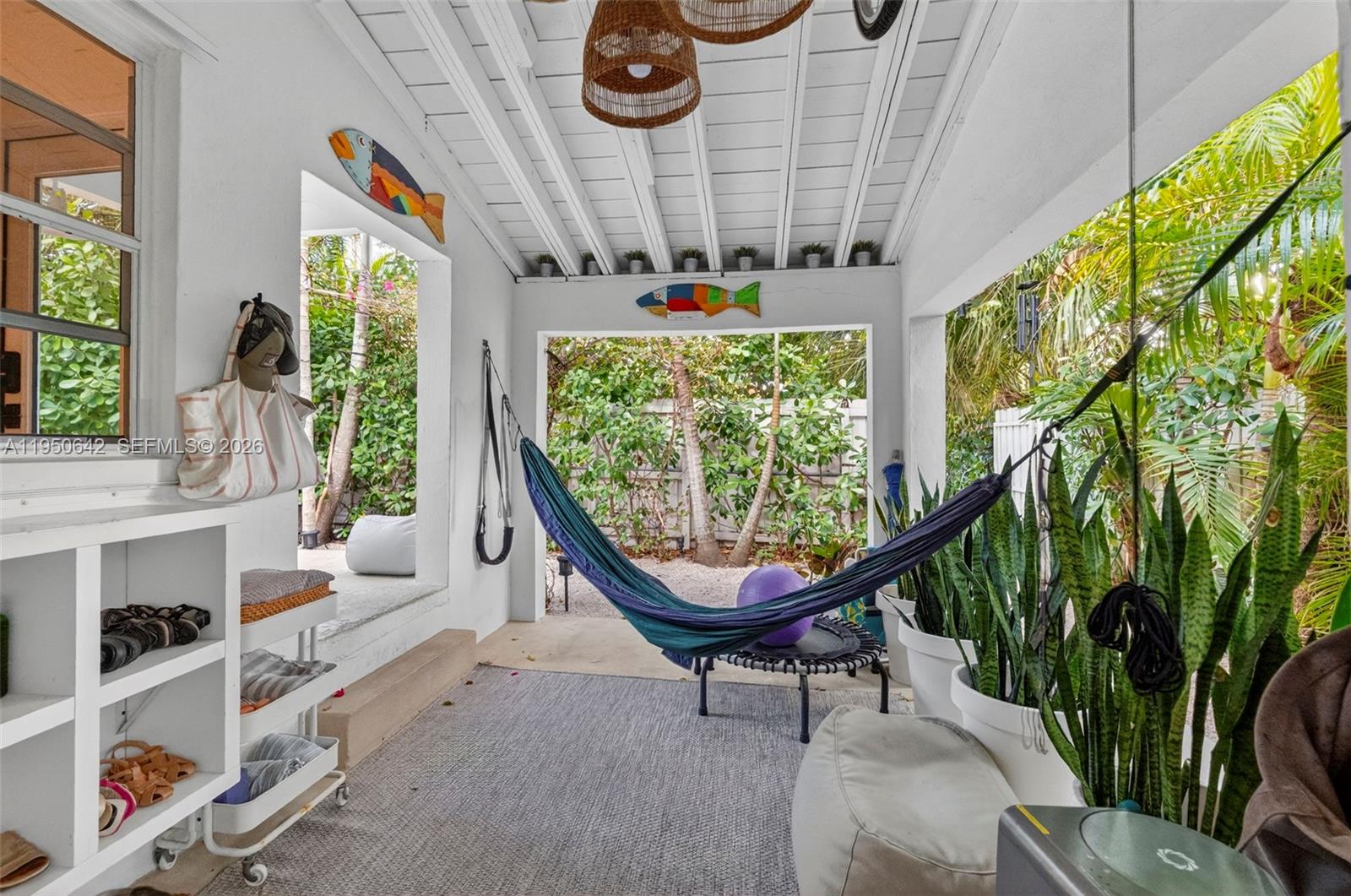 LAS OLAS BY THE SEA EXT - Residential