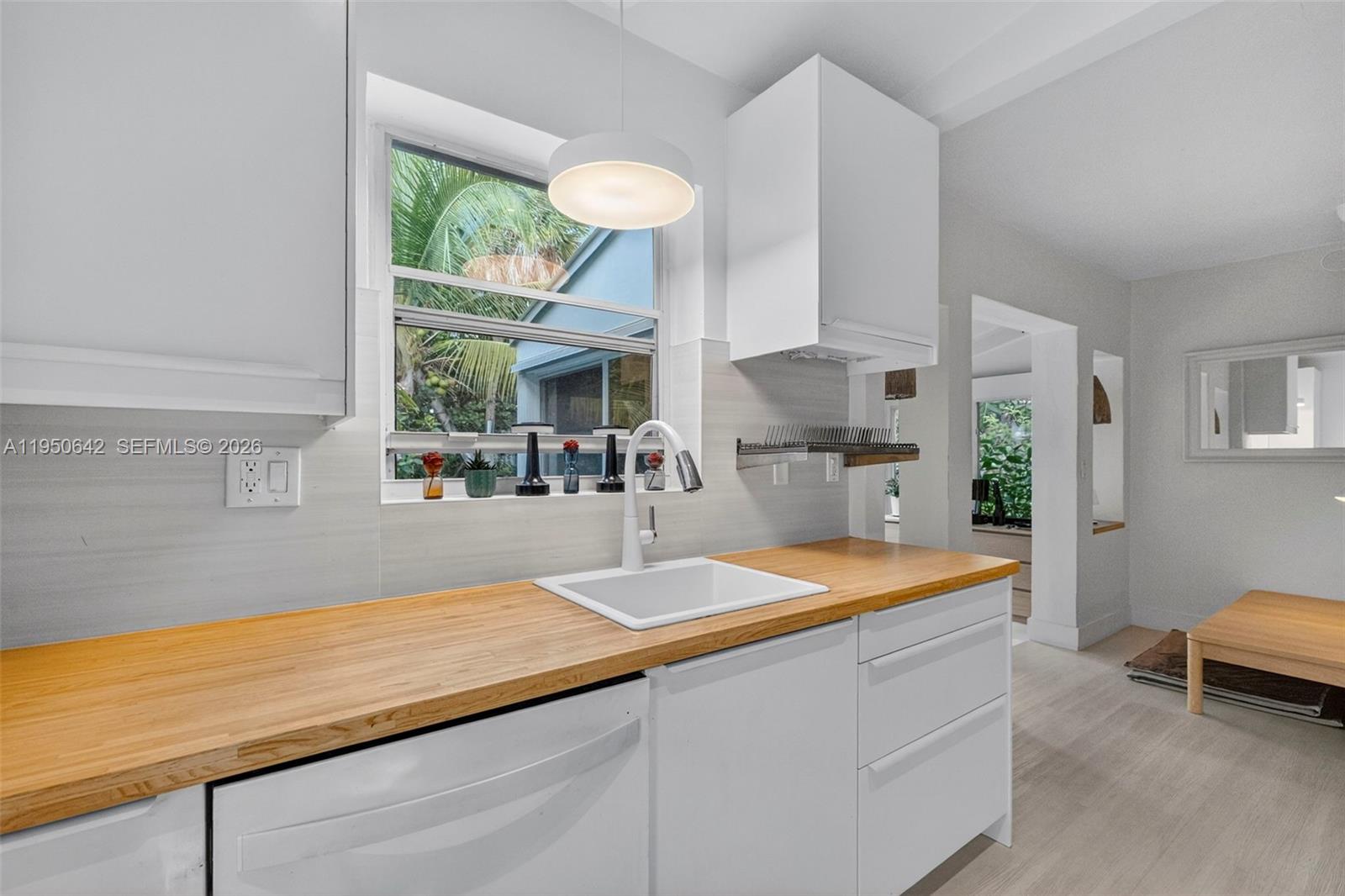 LAS OLAS BY THE SEA EXT - Residential