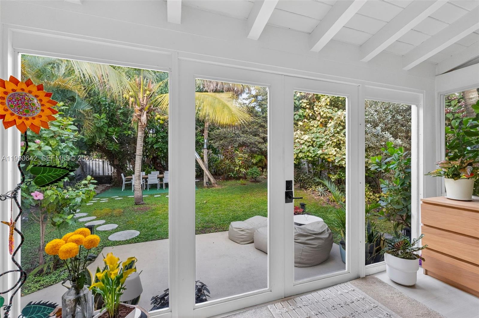 LAS OLAS BY THE SEA EXT - Residential