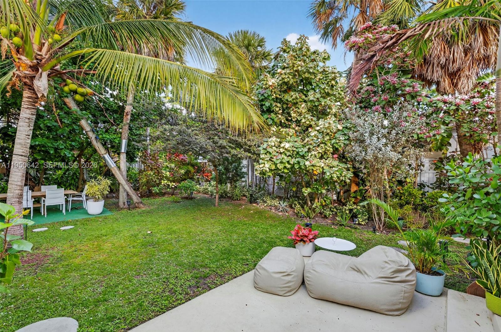 LAS OLAS BY THE SEA EXT - Residential