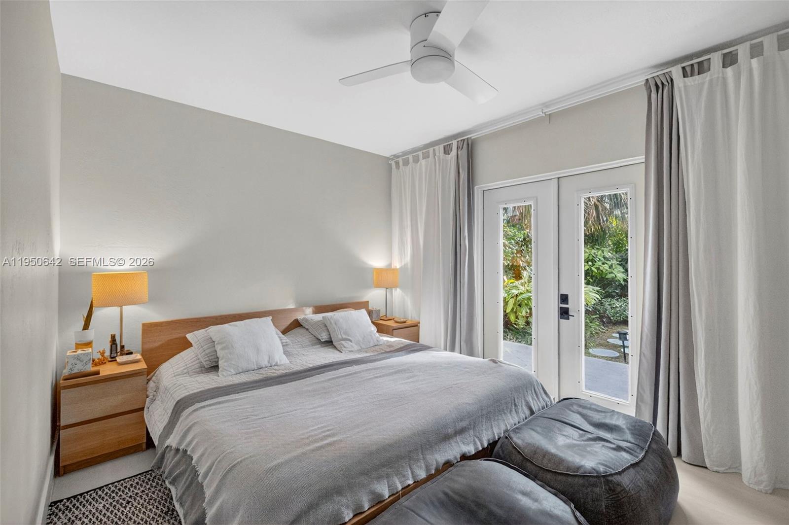 LAS OLAS BY THE SEA EXT - Residential