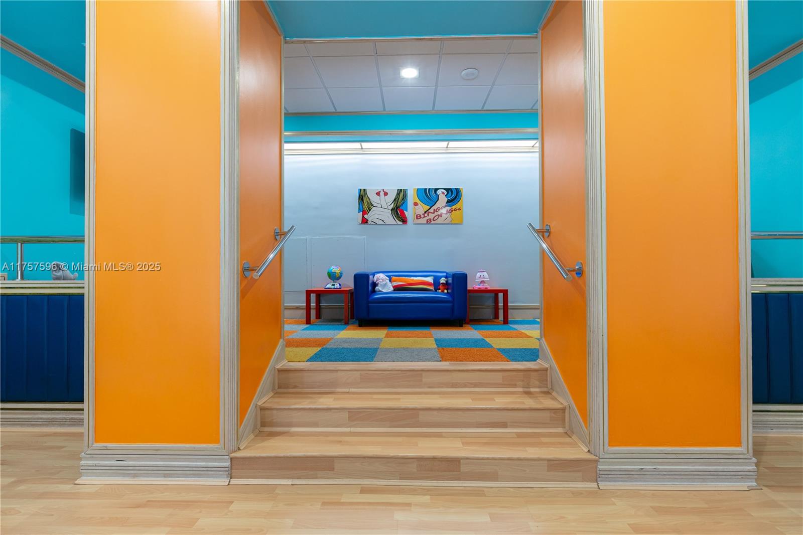 VILLA REGINA CONDO - Residential
