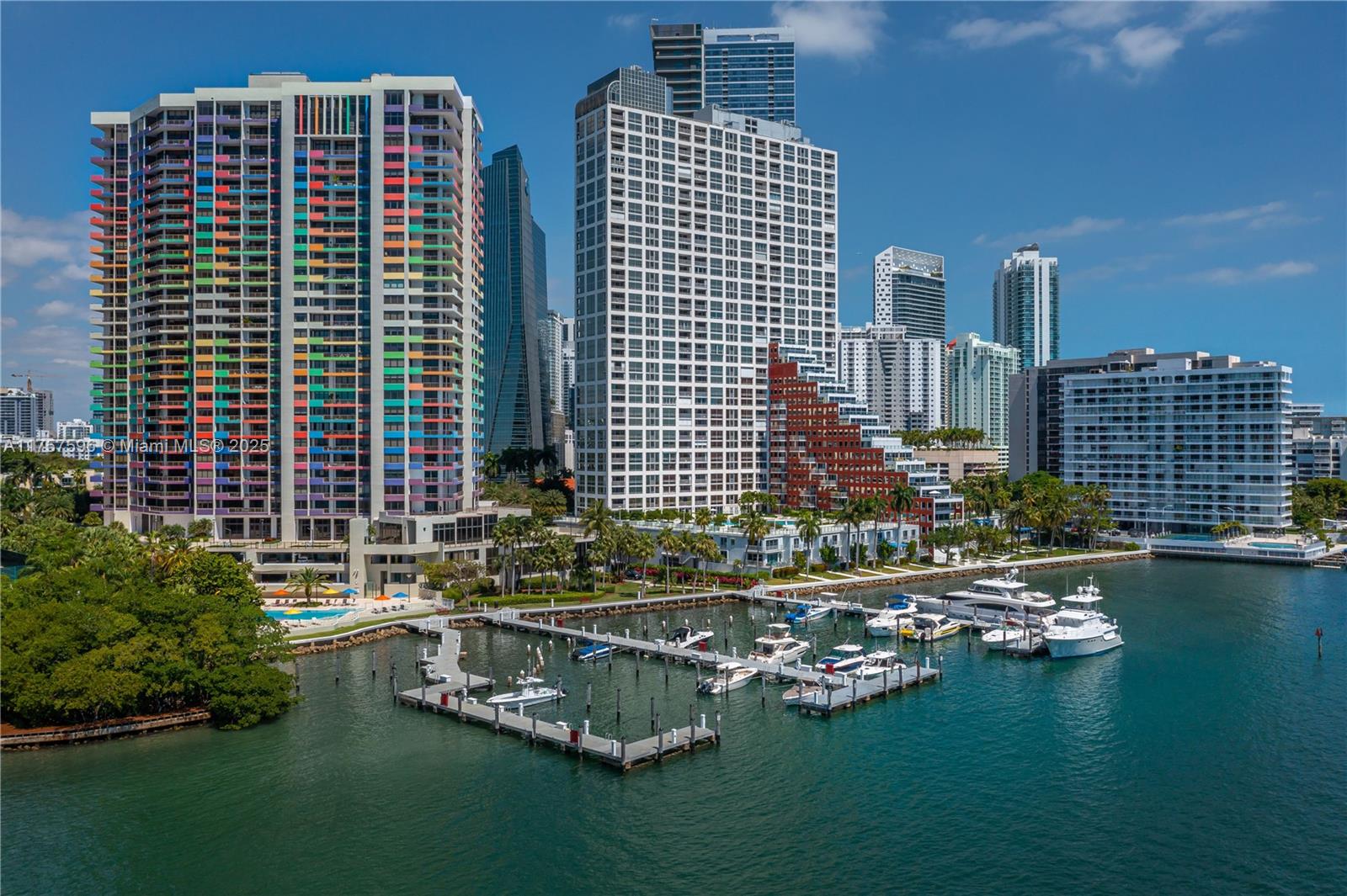 VILLA REGINA CONDO - Residential