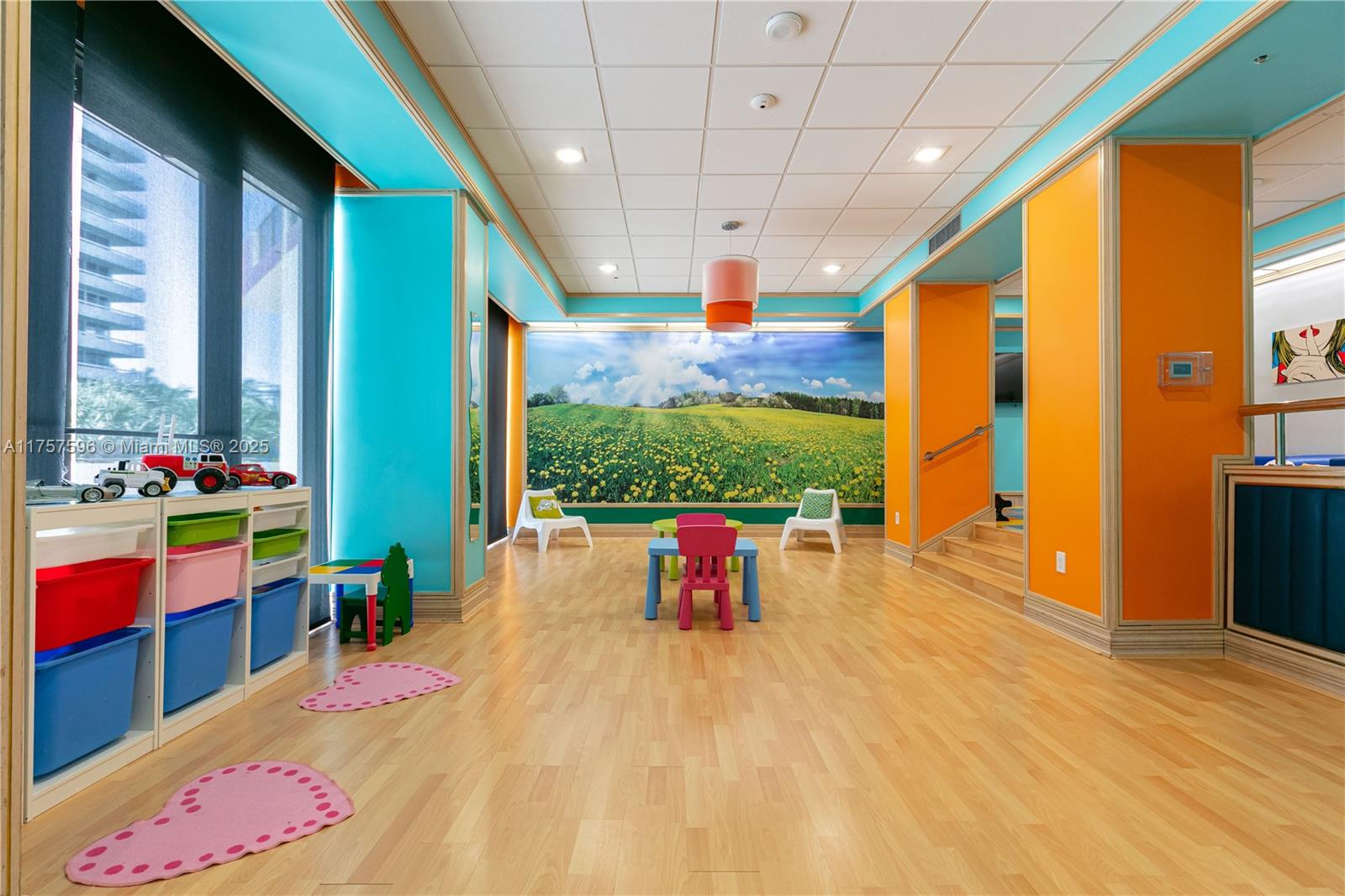 VILLA REGINA CONDO - Residential