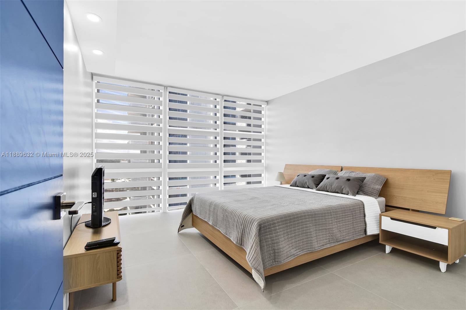 EMBASSY TOWER - Residential Lease