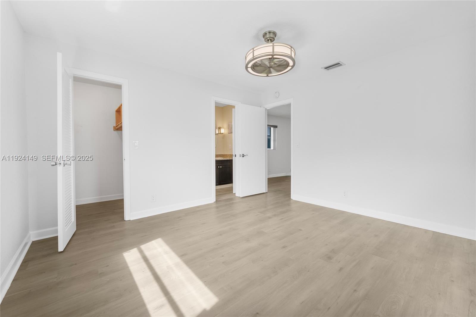 LAUDERDALE WEST SEC 4 - Residential