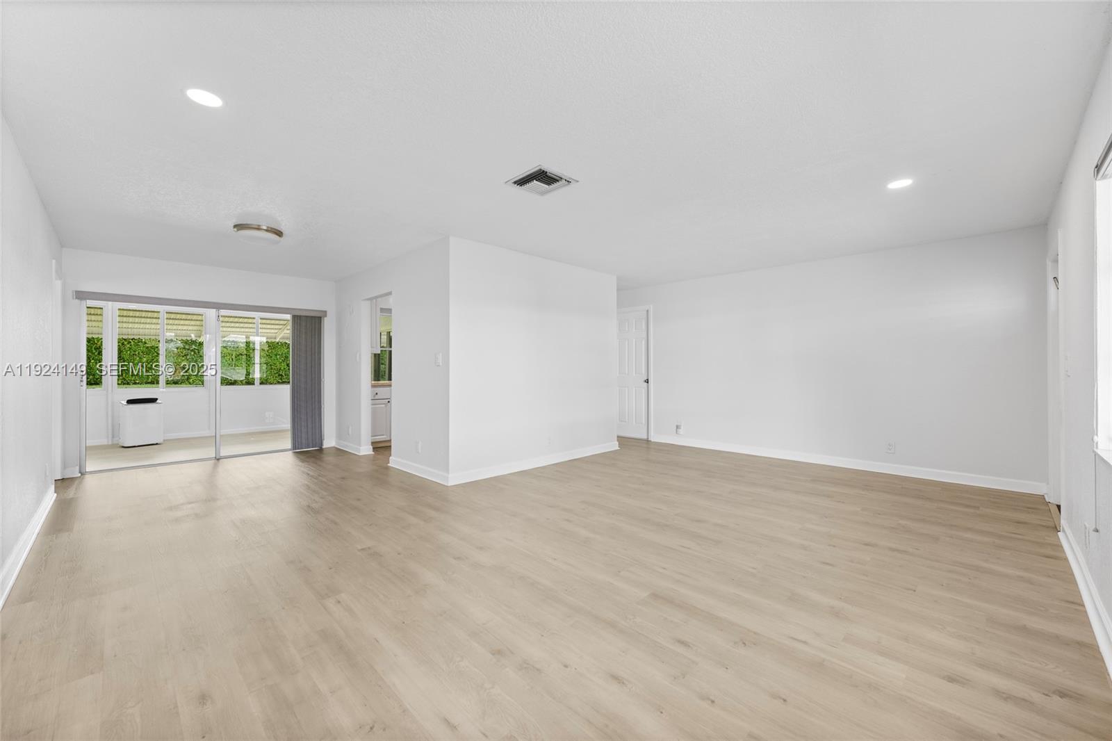 LAUDERDALE WEST SEC 4 - Residential