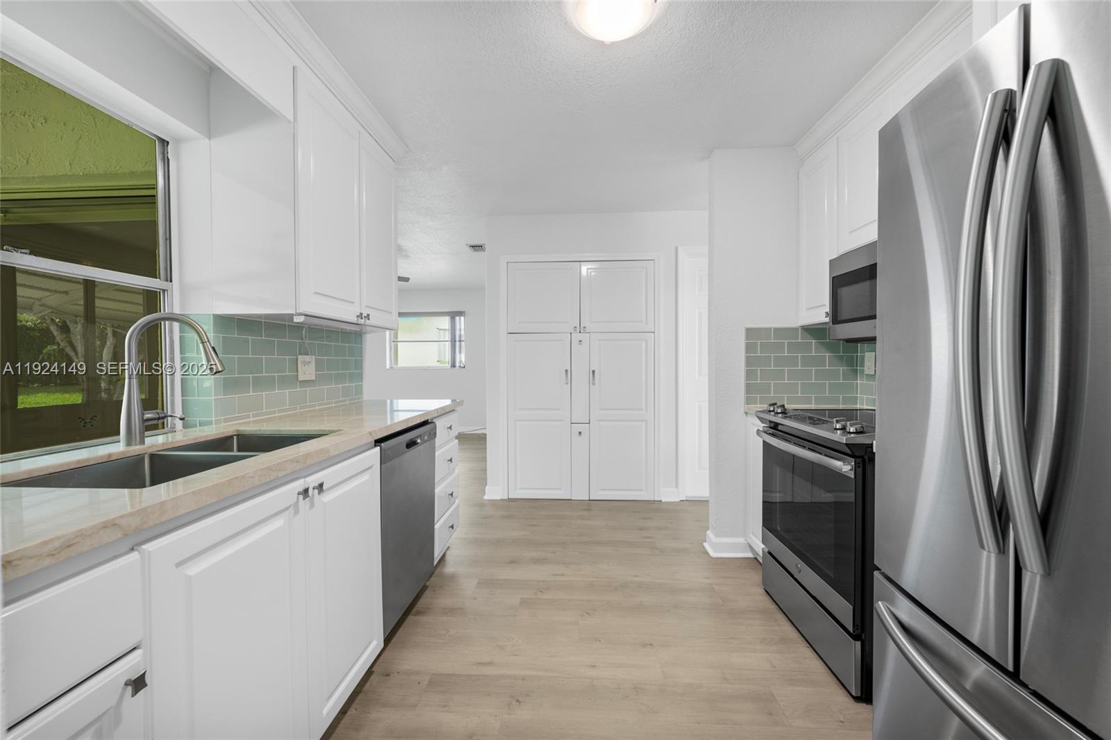 LAUDERDALE WEST SEC 4 - Residential