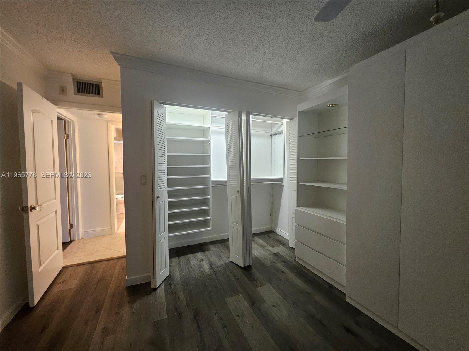 RIVER REACH CONDOMINIUM I - Residential