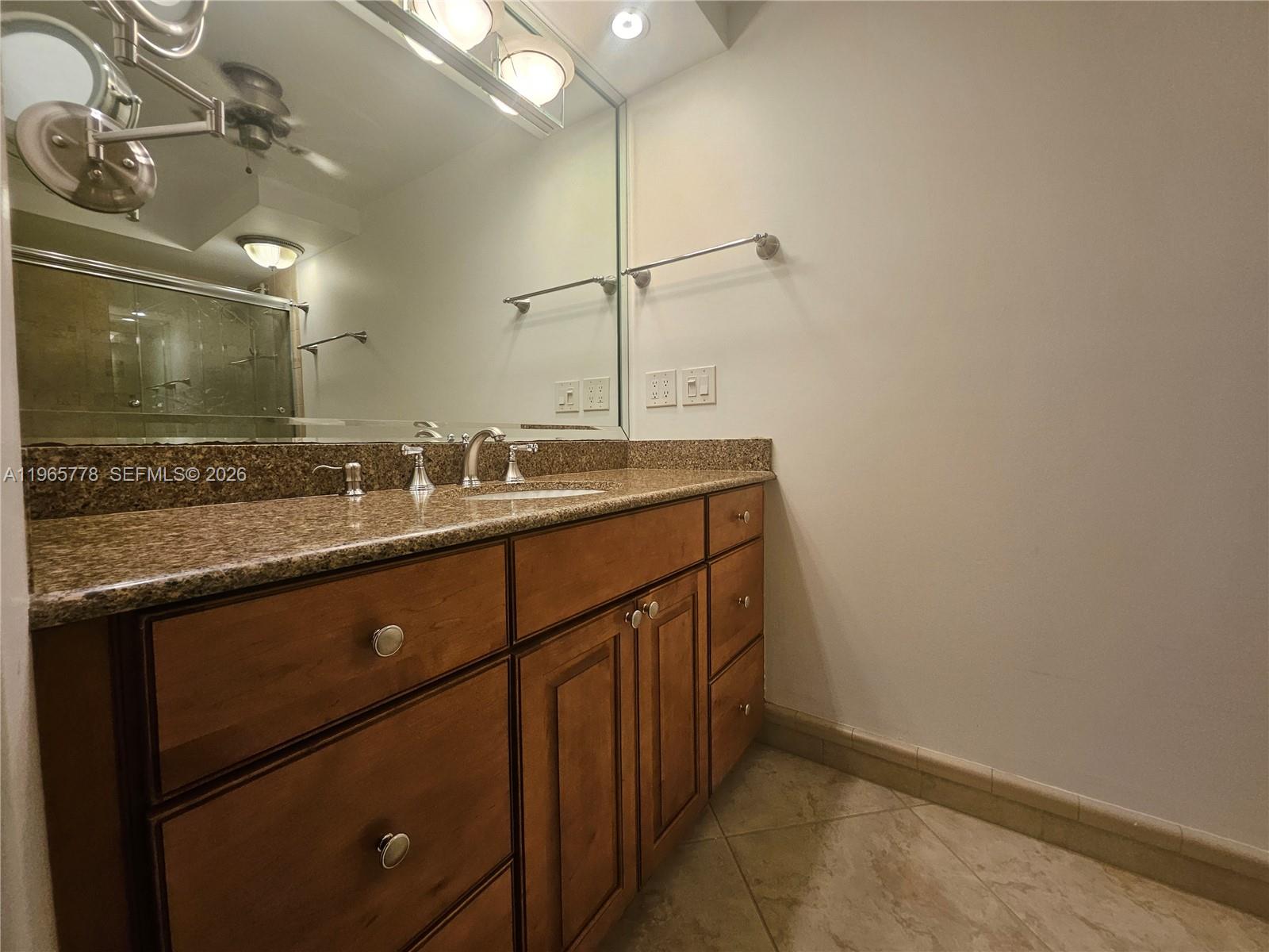 RIVER REACH CONDOMINIUM I - Residential