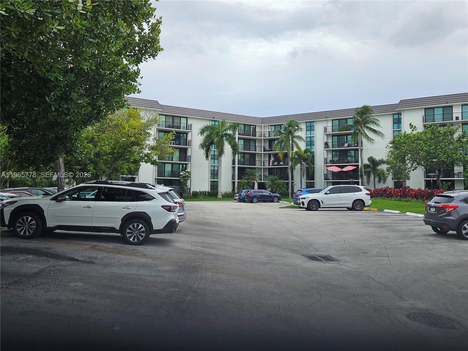 RIVER REACH CONDOMINIUM I - Residential