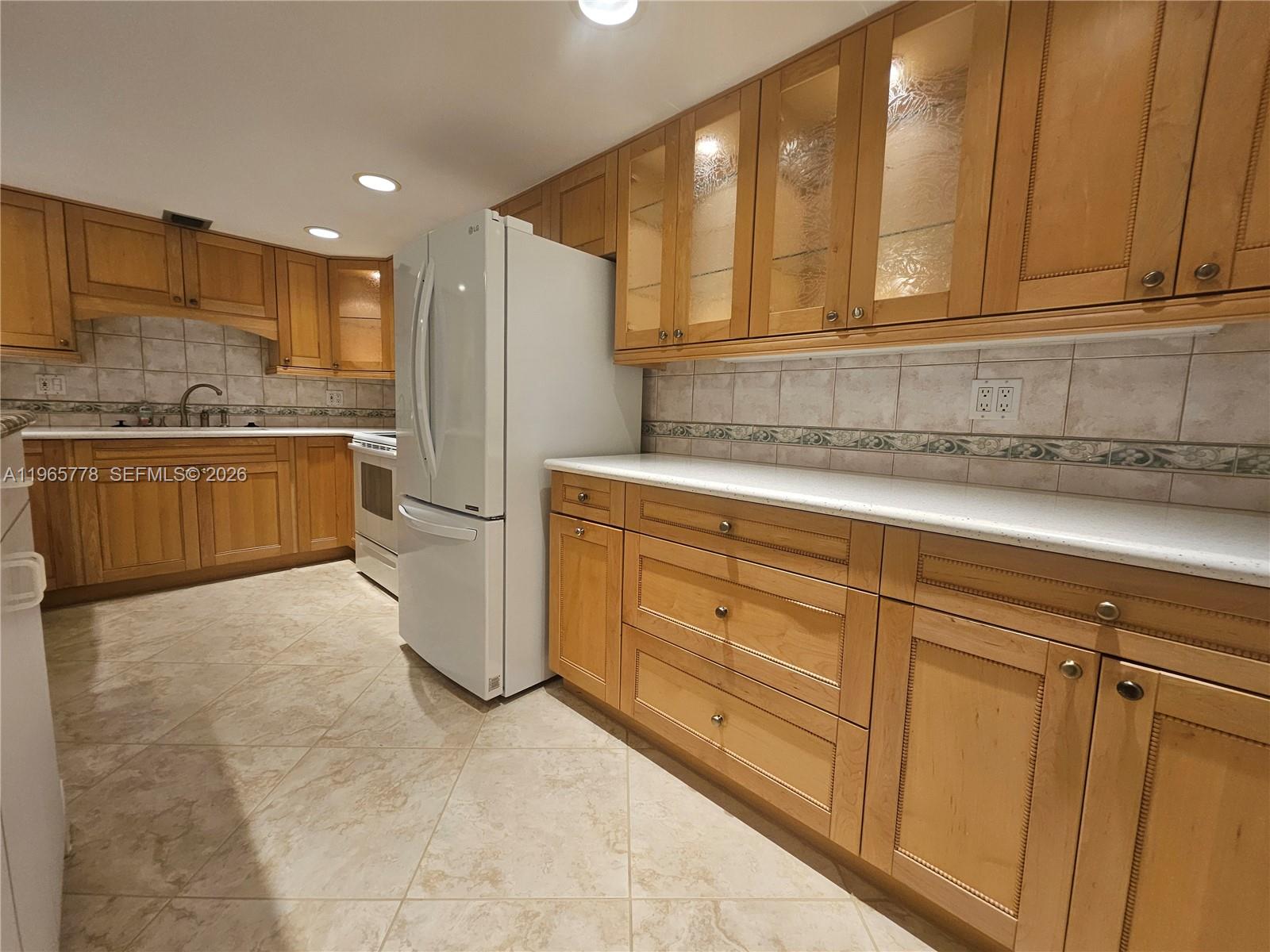 RIVER REACH CONDOMINIUM I - Residential