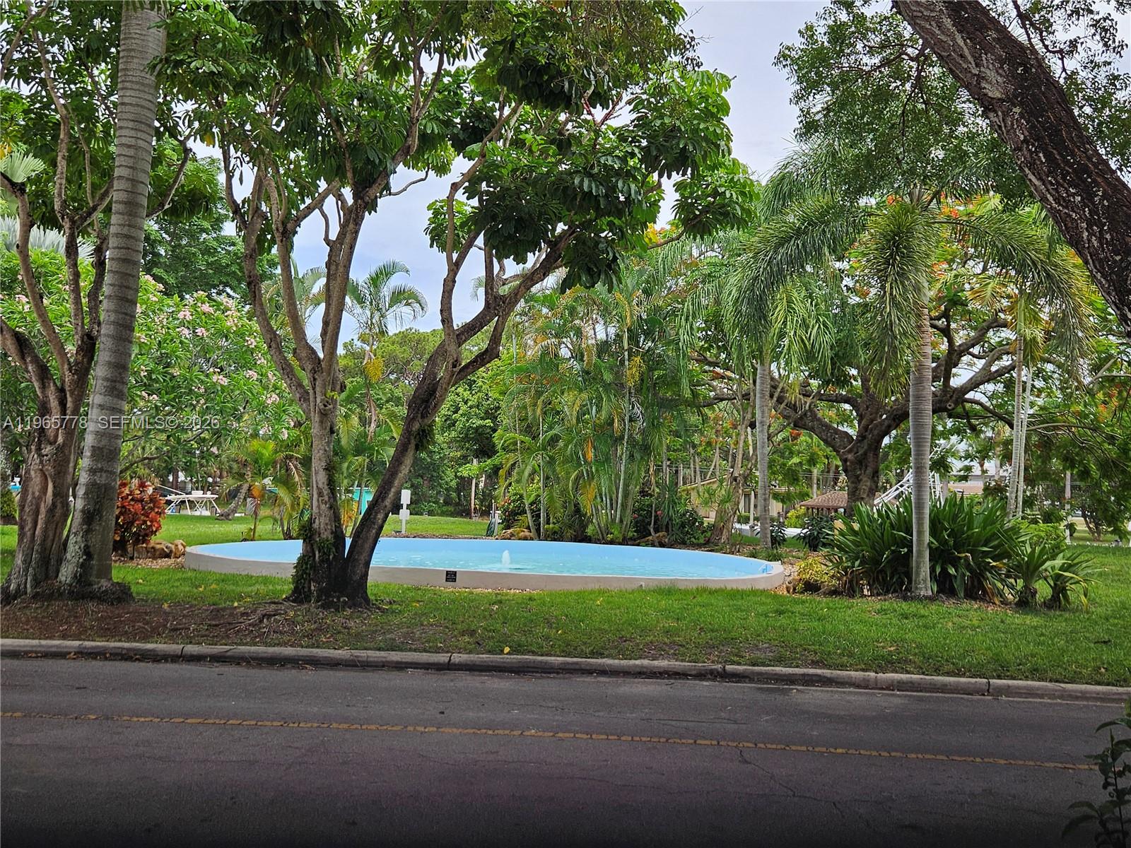 RIVER REACH CONDOMINIUM I - Residential