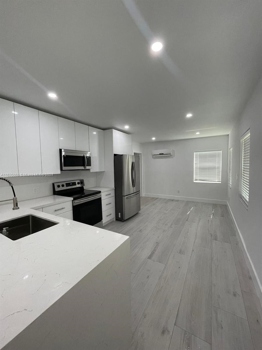 OAK GROVE - Residential