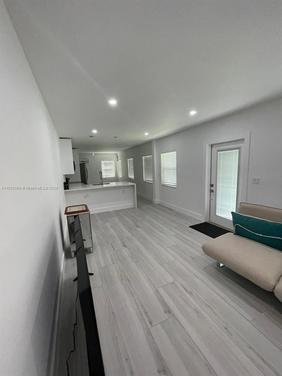 OAK GROVE - Residential