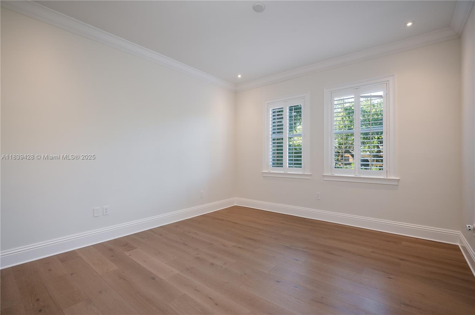 CUTLER OAKS ESTATES - Residential Lease