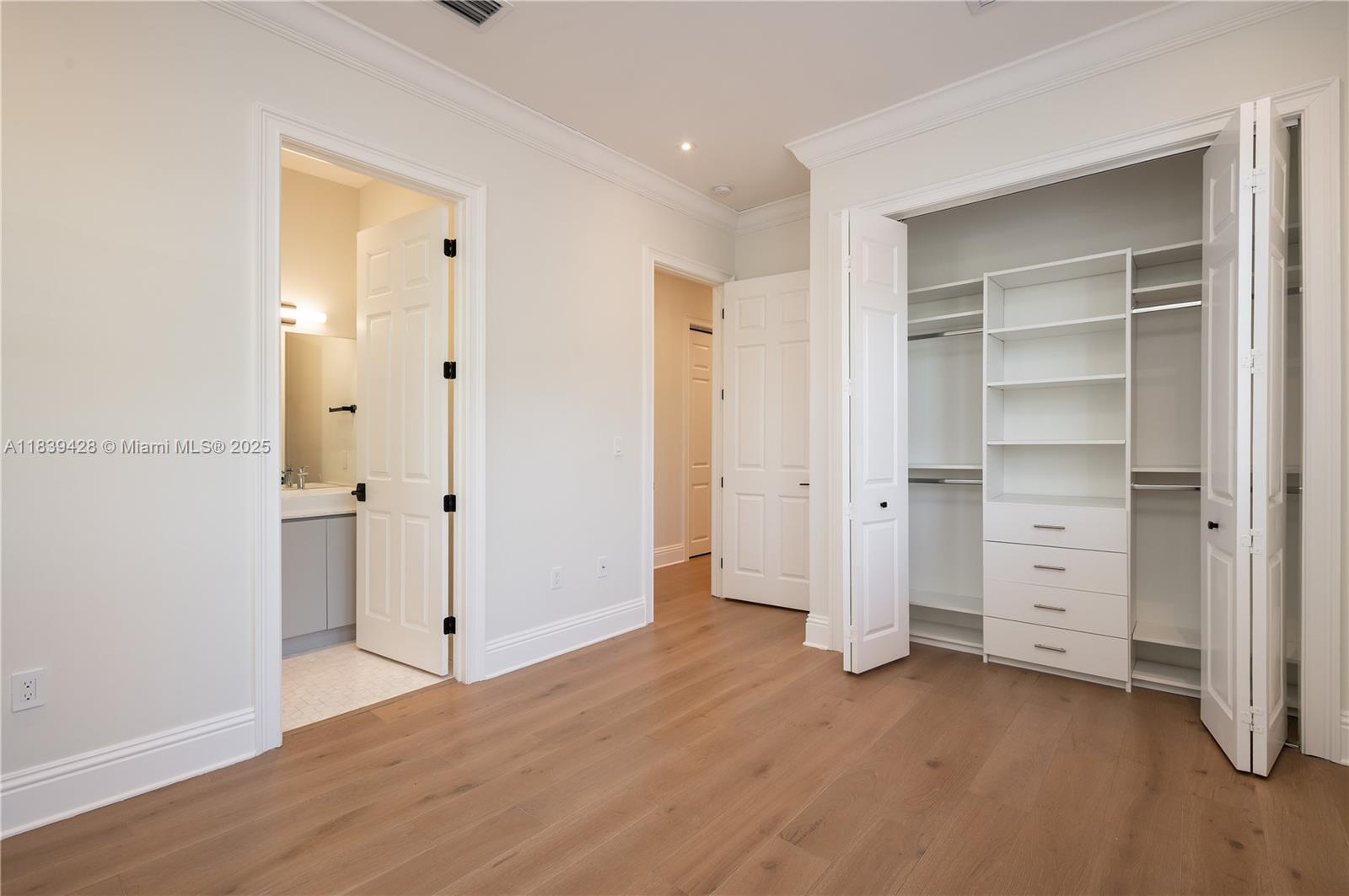 CUTLER OAKS ESTATES - Residential Lease