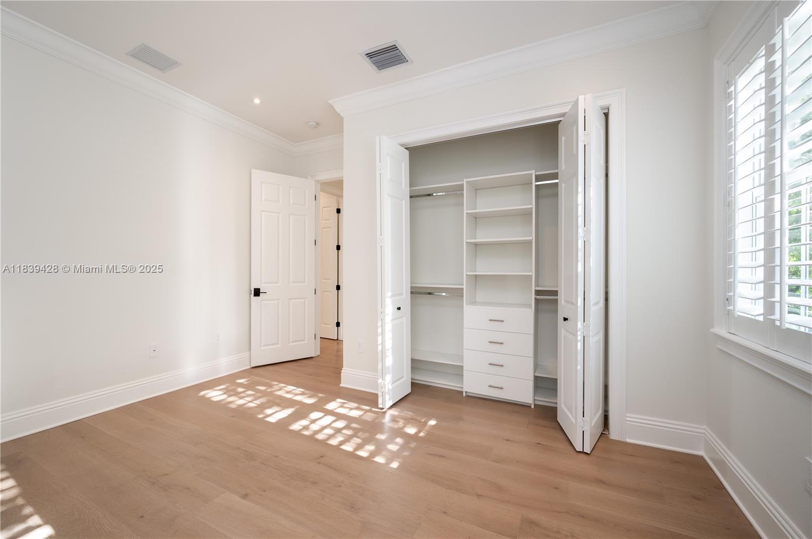 CUTLER OAKS ESTATES - Residential Lease