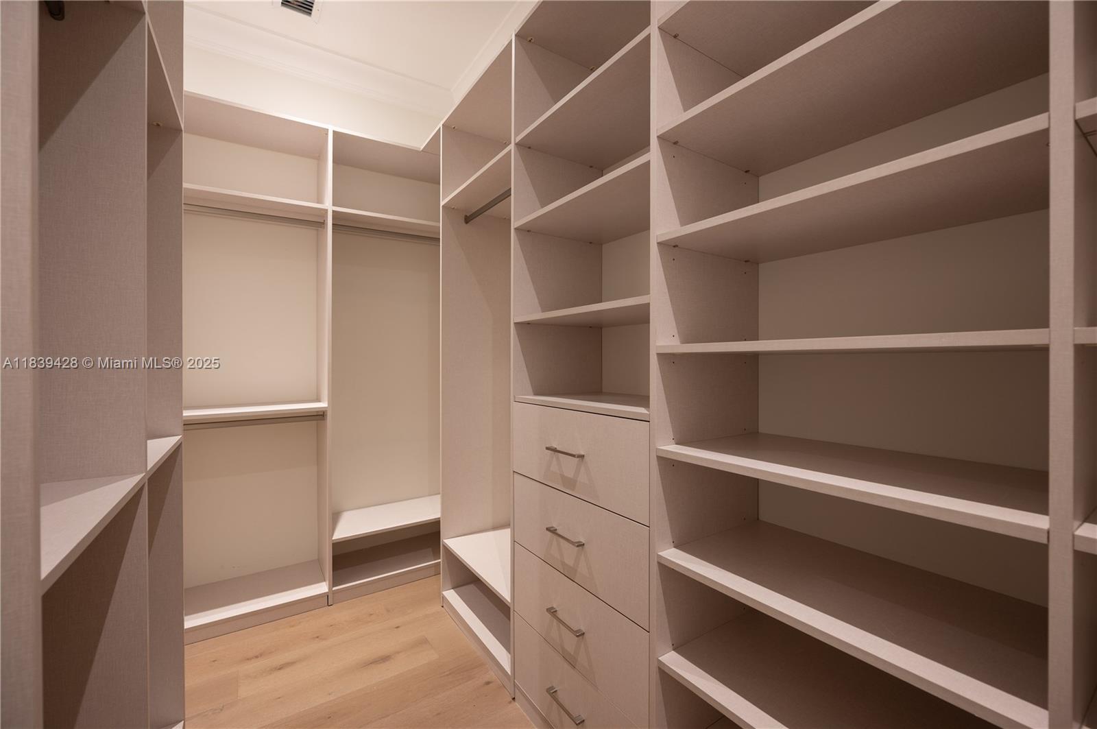 CUTLER OAKS ESTATES - Residential Lease