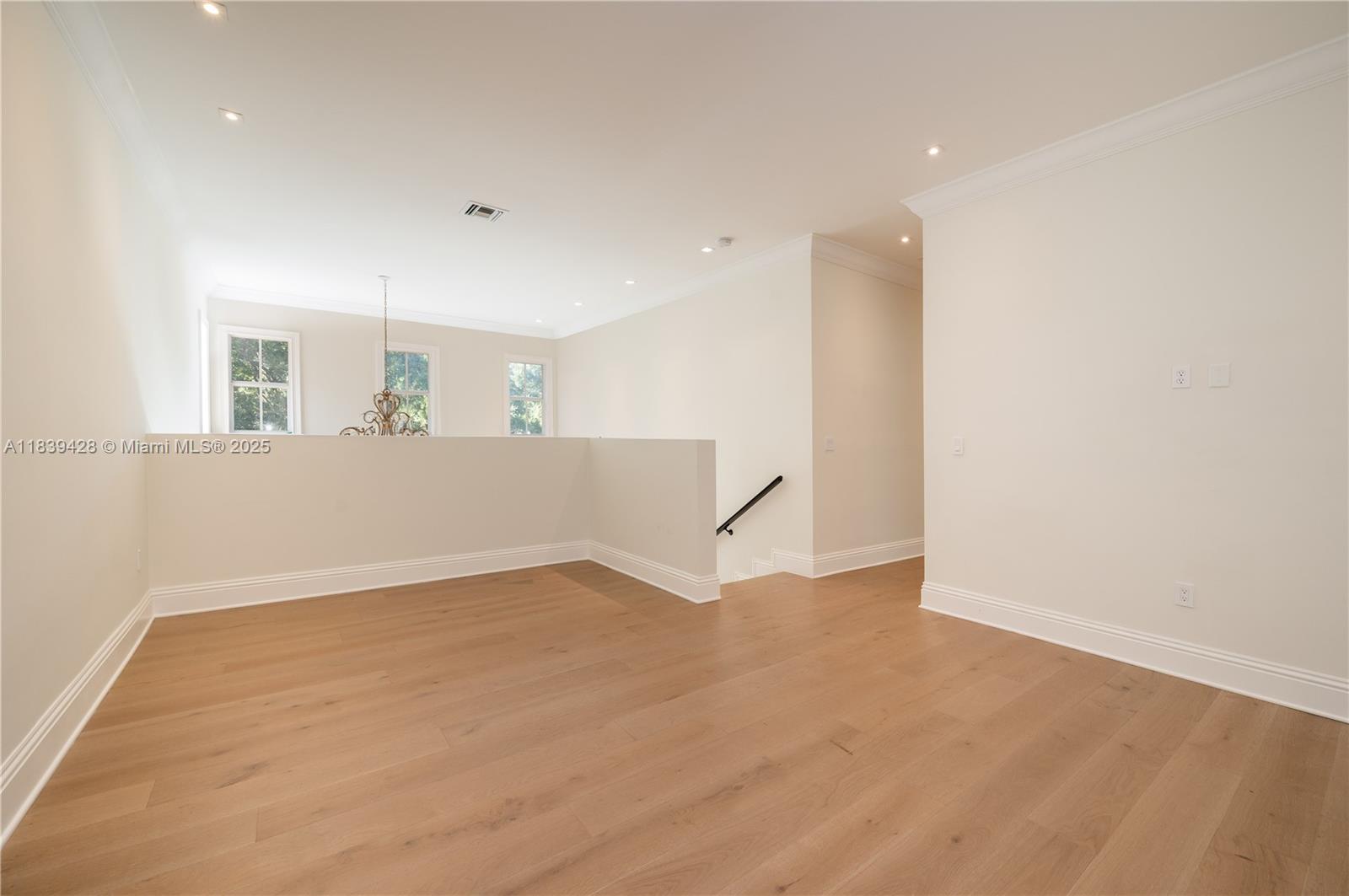 CUTLER OAKS ESTATES - Residential Lease