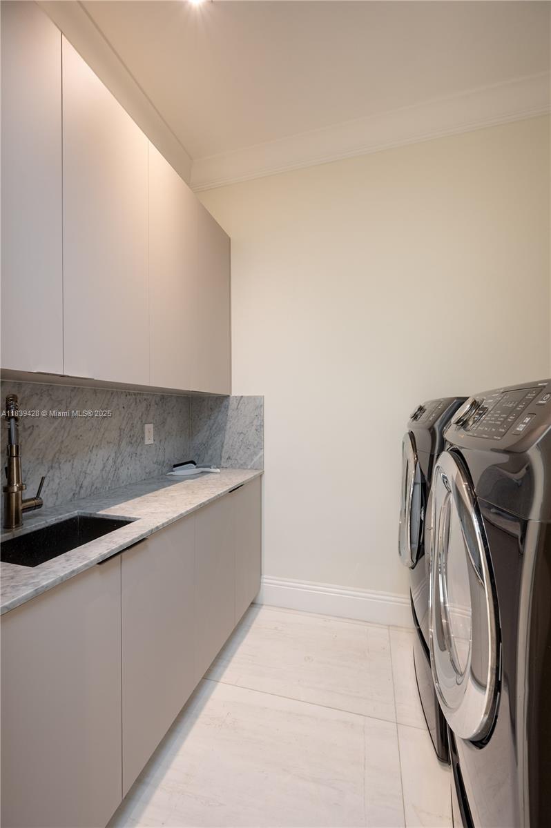 CUTLER OAKS ESTATES - Residential Lease