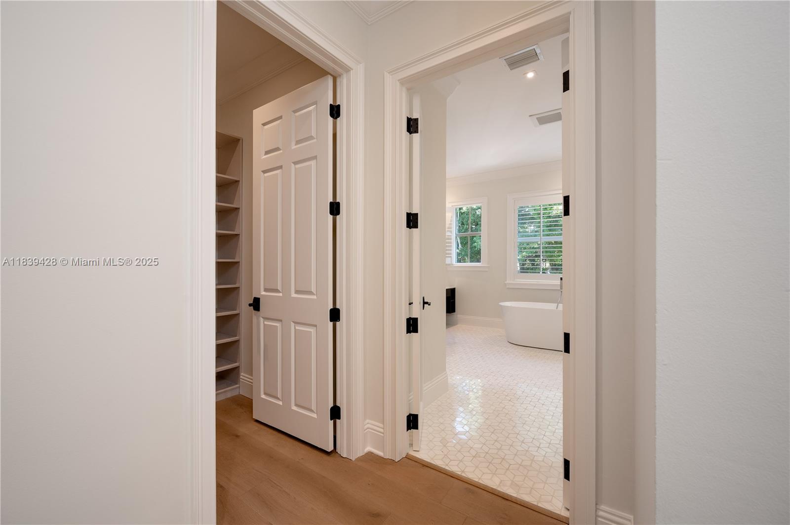 CUTLER OAKS ESTATES - Residential Lease