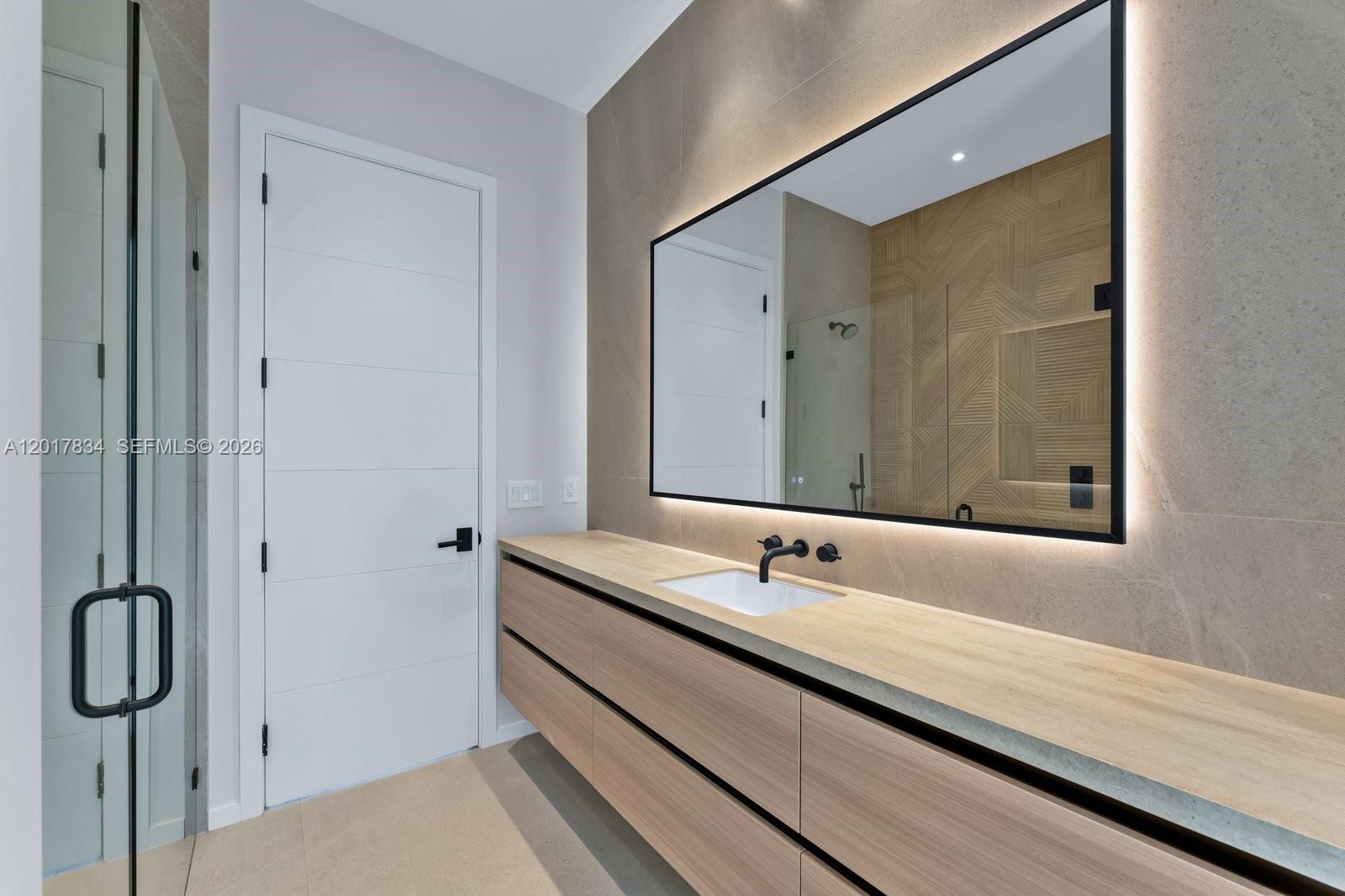 PALM MIAMI HGTS AMD - Residential