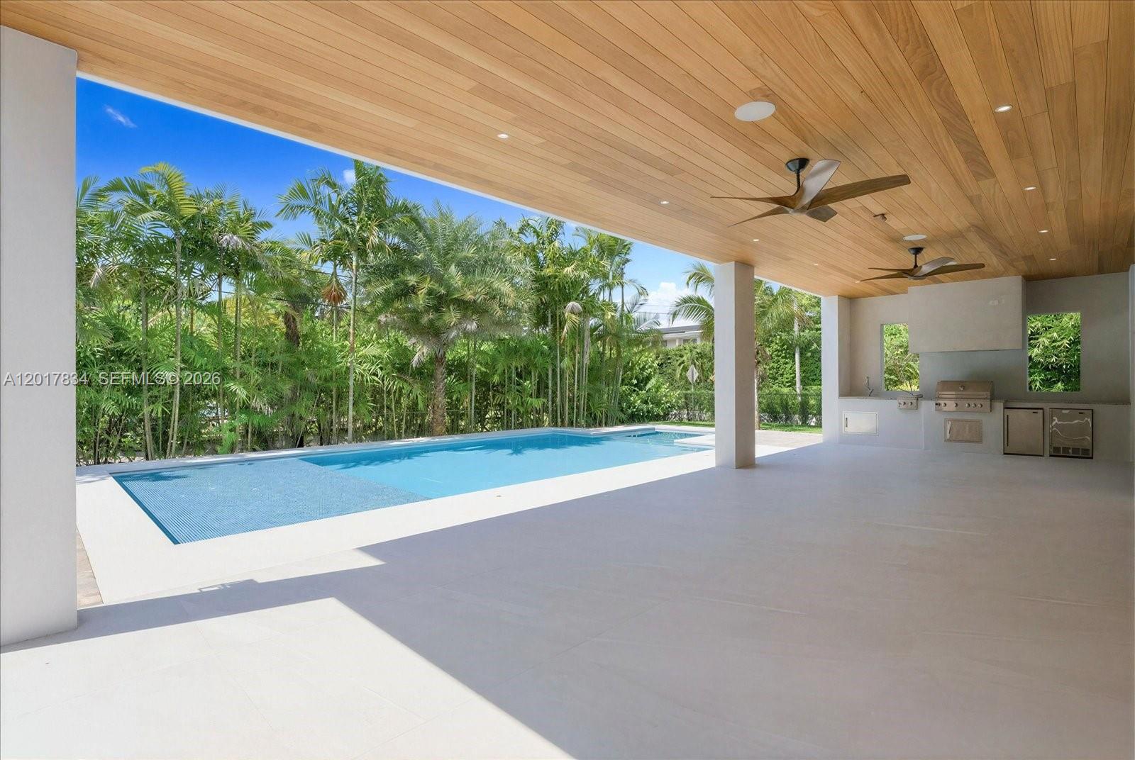 PALM MIAMI HGTS AMD - Residential