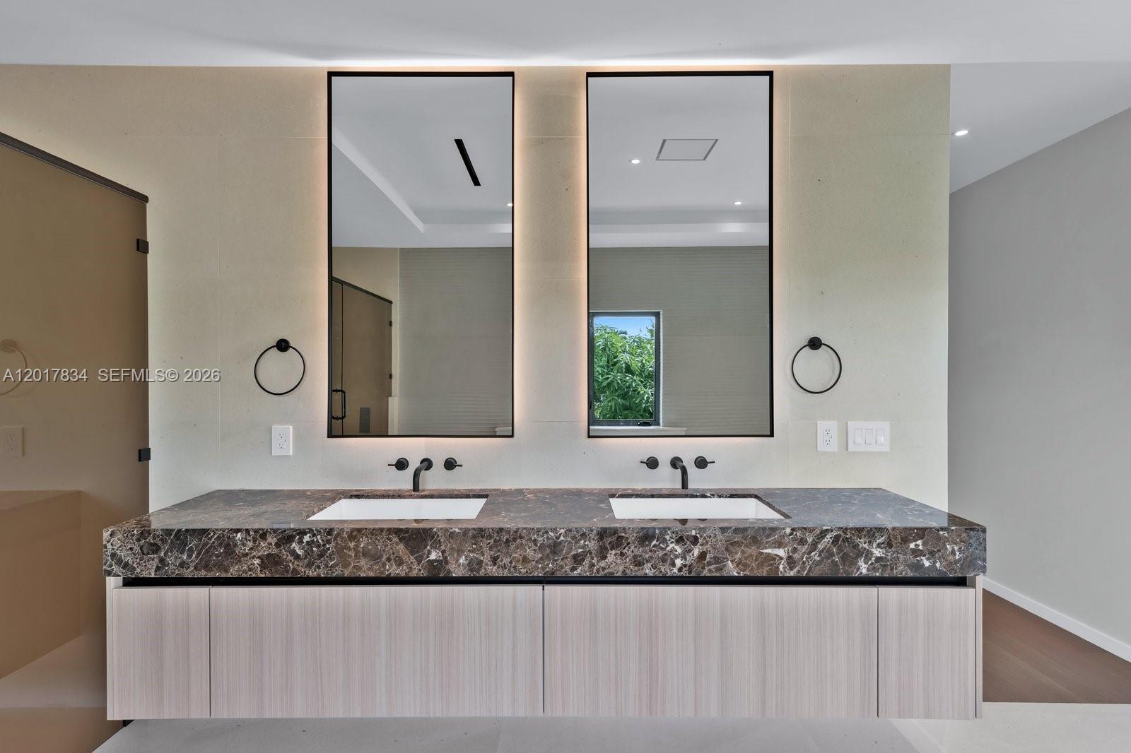 PALM MIAMI HGTS AMD - Residential