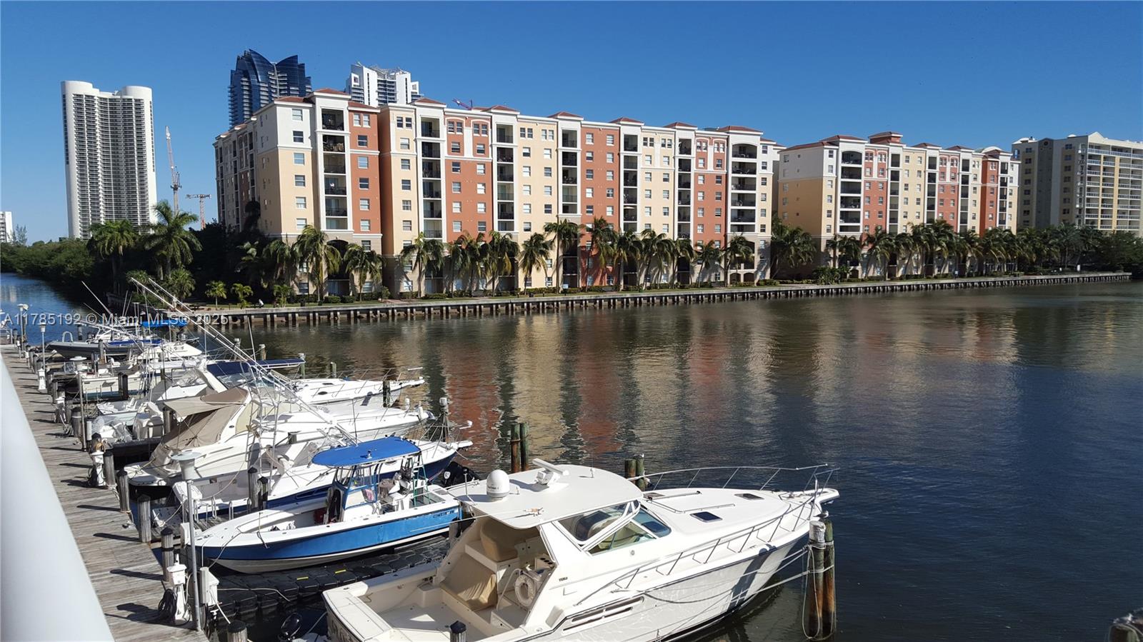 WINSTON TOWERS 100 CONDO - Residential