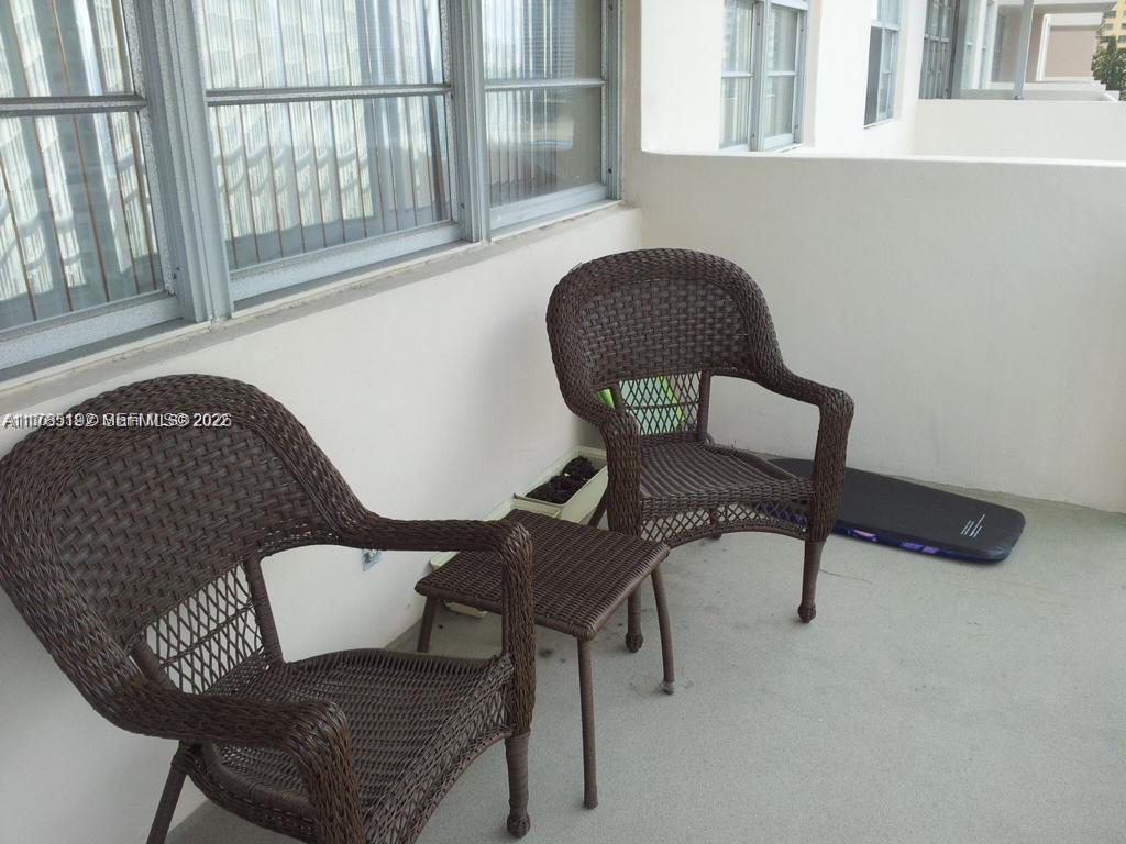 WINSTON TOWERS 100 CONDO - Residential