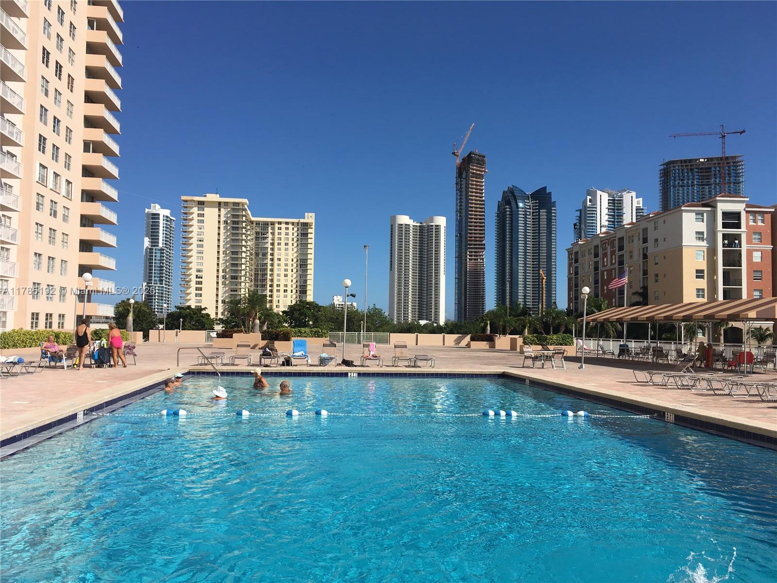 WINSTON TOWERS 100 CONDO - Residential