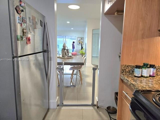 VILLAGE AT DADELAND CONDO - Residential